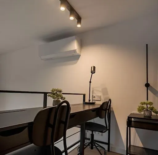 Loft 59 With Free Parking Apartman